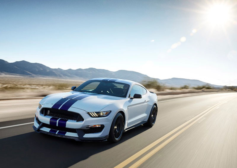 16-Shelby-GT350-11
