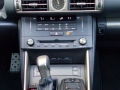16-Lexus-IS200t-11
