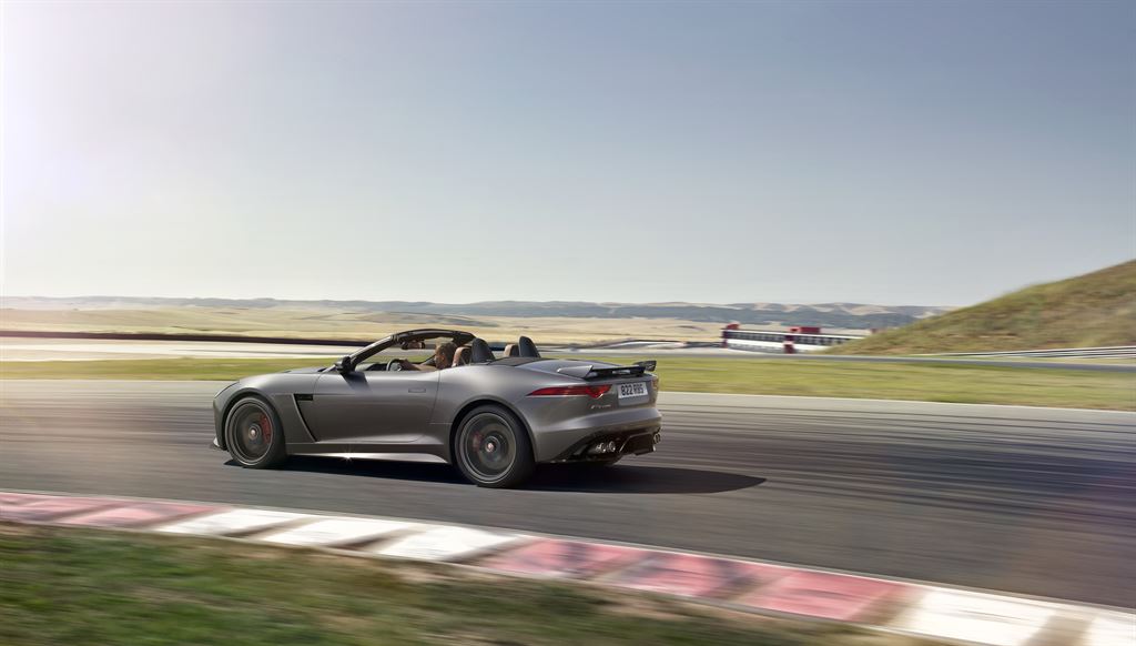 Jag_FTYPE_SVR_Convertible_Track_170216_29_LowRes