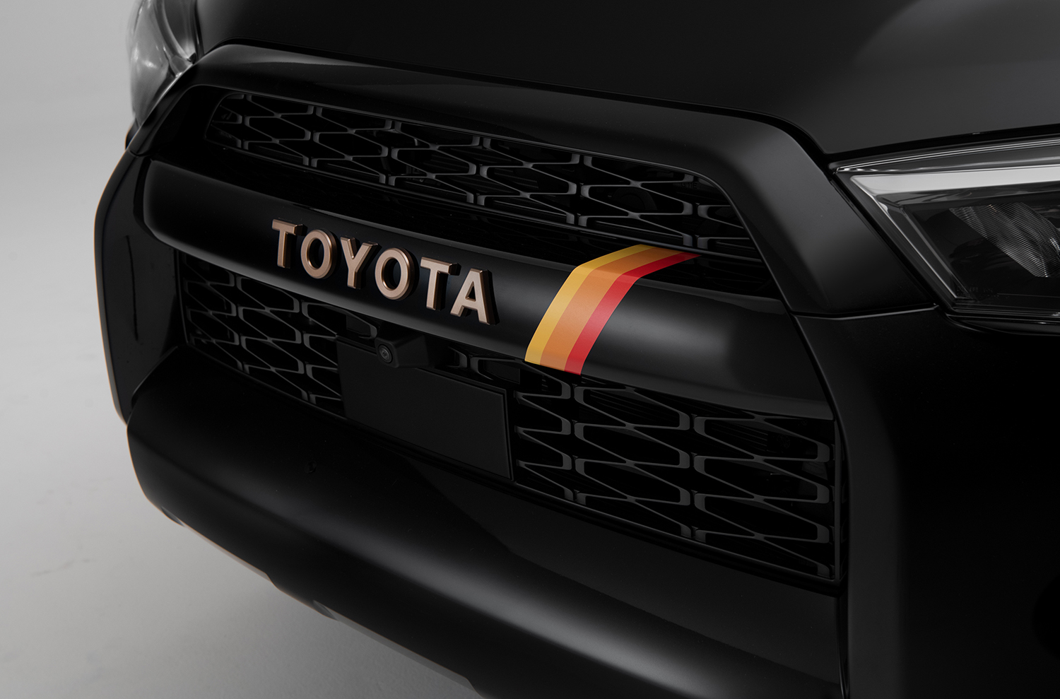 2023-Toyota-4Runner-40th-4