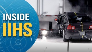 IIHS begins semi truck trailer under ride crash testing