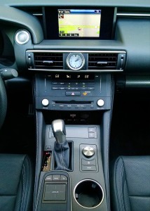 16-Lexus-RC200t-17